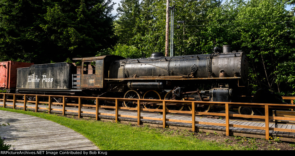 WPYR 195 on static display next to the town museum.